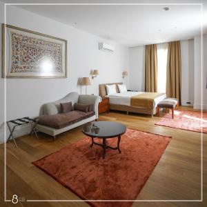A seating area at Misafir Suites 8 Istanbul