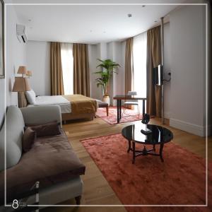 A seating area at Misafir Suites 8 Istanbul
