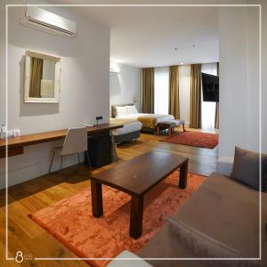 A seating area at Misafir Suites 8 Istanbul