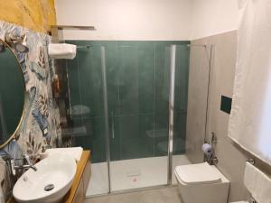 Koupelna v ubytování Studio Apartments Salvo 7