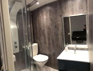Kúpeľňa v ubytovaní Studio ensoleillé sur Montpellier + 12 fotografií