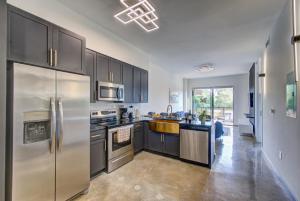 Gallery image of Séjur at Koosh Living in Davie +18 photos