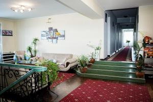 Biliár nebo kulečník v ubytování Europa Hotel-Kutaisi