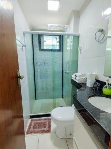 Bilik mandi di Incrível Apto 2 quartos no centro