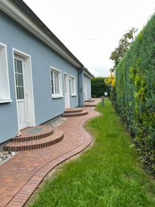 Ein Garten an der Unterkunft Fewo Barth 2