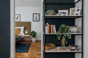 Fotografie z fotogalerie ubytování Prague Days - 2BDR Apt - Quiet Area - Workspace v Praze