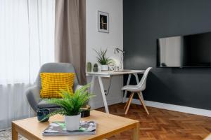 Fotografie z fotogalerie ubytování Prague Days - 2BDR Apt - Quiet Area - Workspace v Praze