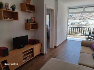 Μια τηλεόραση ή/και κέντρο ψυχαγωγίας στο Isola Felice