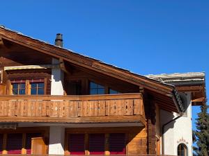 Το κτήριο όπου στεγάζεται  το διαμέρισμα