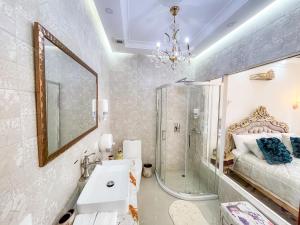 Bagno di Hotel & Rooftop King Experience by David