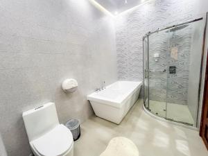 Bagno di Hotel & Rooftop King Experience by David