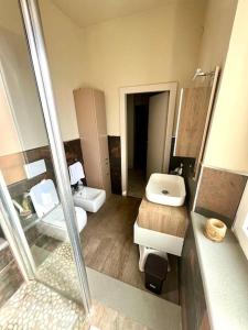 Un baño de In Via Gorizia dalla Fra