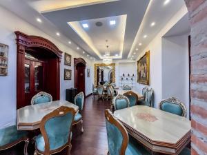 Area soggiorno di Hotel & Rooftop King Experience by David