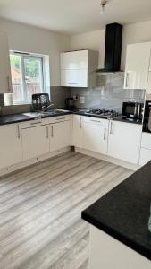 Φωτογραφία από το άλμπουμ του 5 Bed house in Sittingbourne Kent σε Kent