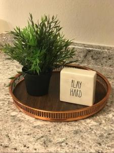 Galeriebild der Unterkunft Cozy Remodeled Apartment near Green Bay & Appleton in Kaukauna