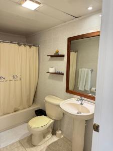 Kupatilo u objektu LUTIX HOTELS