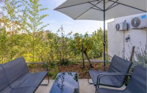 Κήπος έξω από το Cozy Apartment In Brsec With Wifi +19 φωτογραφίες