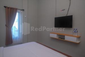 Gallery image of Hotel Dewata YIA Mitra RedDoorz in Temon