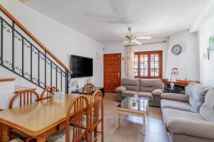 Et tv og/eller underholdning på Ines