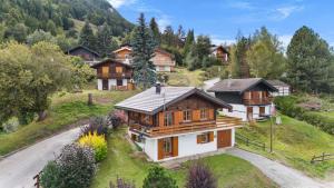 an aerial view of a house in a mountain at Eole - 6 pers - pres des pistes in Nendaz