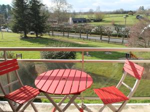 Κήπος έξω από το T2 près des Thermes du Connétable avec balcon et Wi-Fi - FR-1-541-126