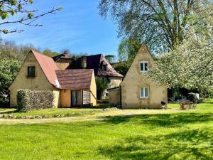 Κήπος έξω από το Le Moulin Aux Ans