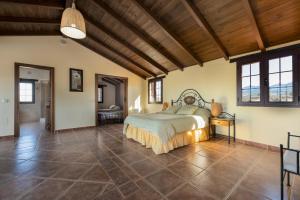 Posteľ alebo postele v izbe v ubytovaní Villa Mariana + 26 fotografií