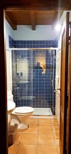 Ένα μπάνιο στο Casas Rurales Entrecastaños