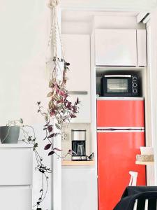 Η κουζίνα ή μικρή κουζίνα στο Pasila Studio, Near Expo Center +12 φωτογραφίες