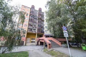 Budova, v ktorej sa apartmán nachádza
