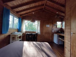 Η κουζίνα ή μικρή κουζίνα στο Cabañas Juan Pueblo