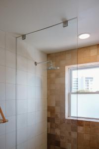 Ένα μπάνιο στο The Sunsetter by WB Abodes +32 φωτογραφίες