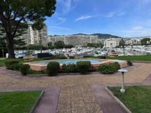 Πισίνα στο ή κοντά στο Studio 2pers piscine 10min plage