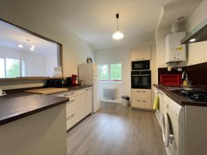 Η κουζίνα ή μικρή κουζίνα στο Massondoa +11 φωτογραφίες