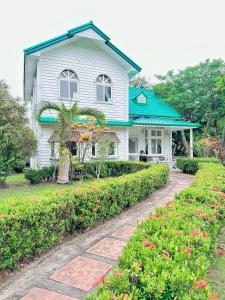 Vrt ispred objekta 晨曦山莊 晨曦紅瓦厝國民旅遊卡特約商店Sunshino farmstead