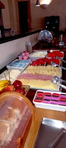 Comida no hotel ou em algum lugar perto