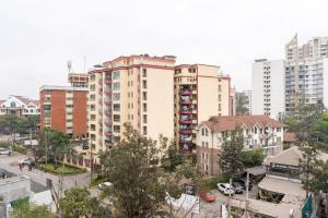 an overhead view of a city with tall buildings at 1 Bed and exta bedroom at Kilimani Yaya centre-Nairobi in Nairobi