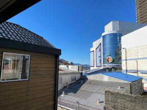 Бассейн в Aparthotel Departamentos Madan или поблизости