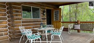 Μπαλκόνι ή βεράντα στο Cozy Canyon Cabin