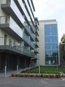 een extern uitzicht op een gebouw bij MSapartamenty Centrum in Poznań