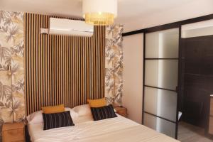 Postel nebo postele na pokoji v ubytování Casa la Siësta Albir