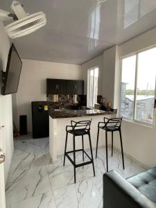Η κουζίνα ή μικρή κουζίνα στο Apartamento central- Río Agencia