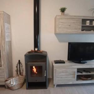 Zdjęcie z galerii obiektu Riumar Nature 38 , piscina , aire acondicionado , barbacoa y pàrquing Privado w mieście Riumar