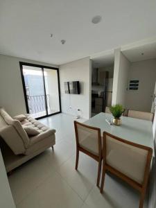 Χώρος καθιστικού στο Departamento Home Ycua Sati