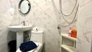 Koupelna v ubytování Baiyok 10 - Single Home with 2 bedrooms plus 2 bathrooms Near Kathu Waterfall