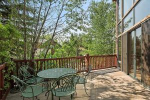Μπαλκόνι ή βεράντα στο 101 Park Avenue, Expansive Private Home in East Aspen, Walking Distance to Town