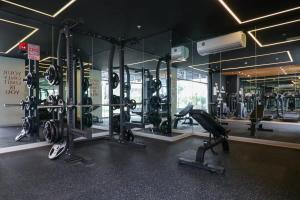 Fitness centrum a/nebo fitness zařízení v ubytování Radiant 1BR with Fantastic View in Barranco