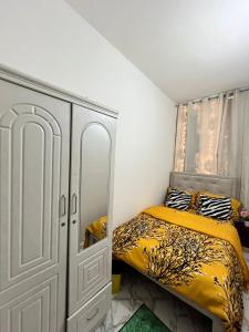Postel nebo postele na pokoji v ubytování Cozy STAY