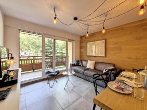 Posezení v ubytování Résidence Balcons De Tougnette - Appartement rénové, moderne & lumineux · Proche des pistes · Balcon MAE-0584