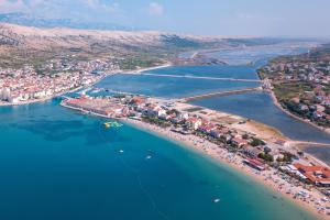 Fotografia z galérie ubytovania Apartments by the sea Pag - 6290 v destinácii Pag